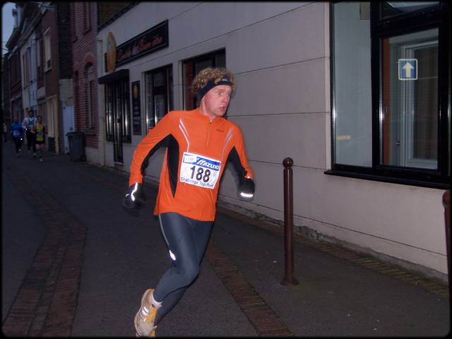une allure d'enfer en tte de course ...
