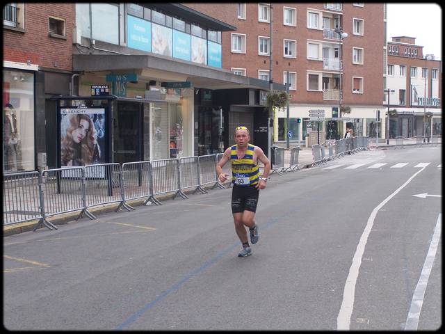 42me Km pour Arnaud dans la douleur ...