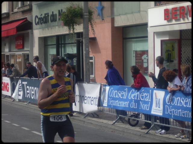 Loc termine le marathon en 3H 28'26