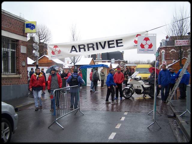 la zone de dpart-arrive ...