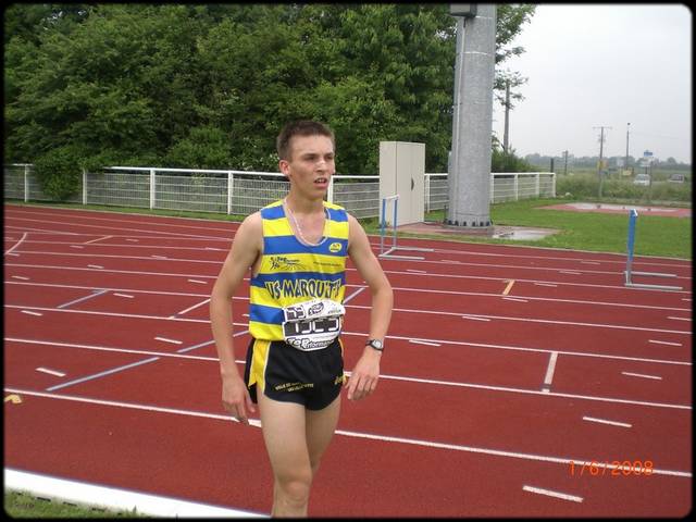 Florian vient de terminer son 300 m ...
