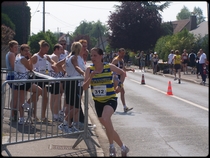 passage de tmoin pour Elaine Coburn dans 100 m ...