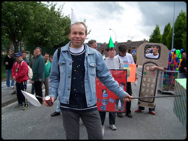 Arnaud en tte du cortge ...