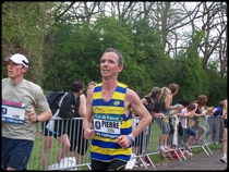Pierre approche de l'arrive et de son record sur marathon ...
