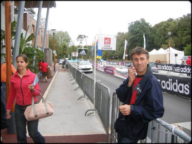 Franck passe un coup de fil ...