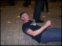 Pascal se dchaine sur la piste de danse ...