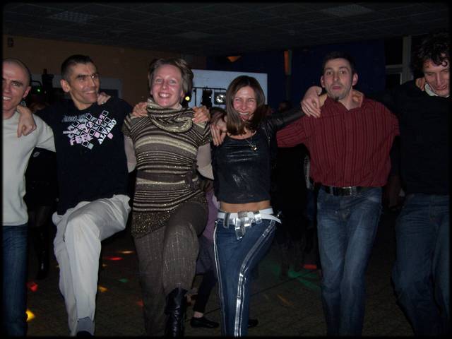 on se dchaine sur la piste de danse ...